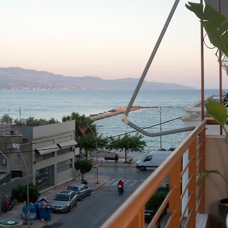 Infinity Blue Next To The Sea Apartment Kalamata Luaran gambar